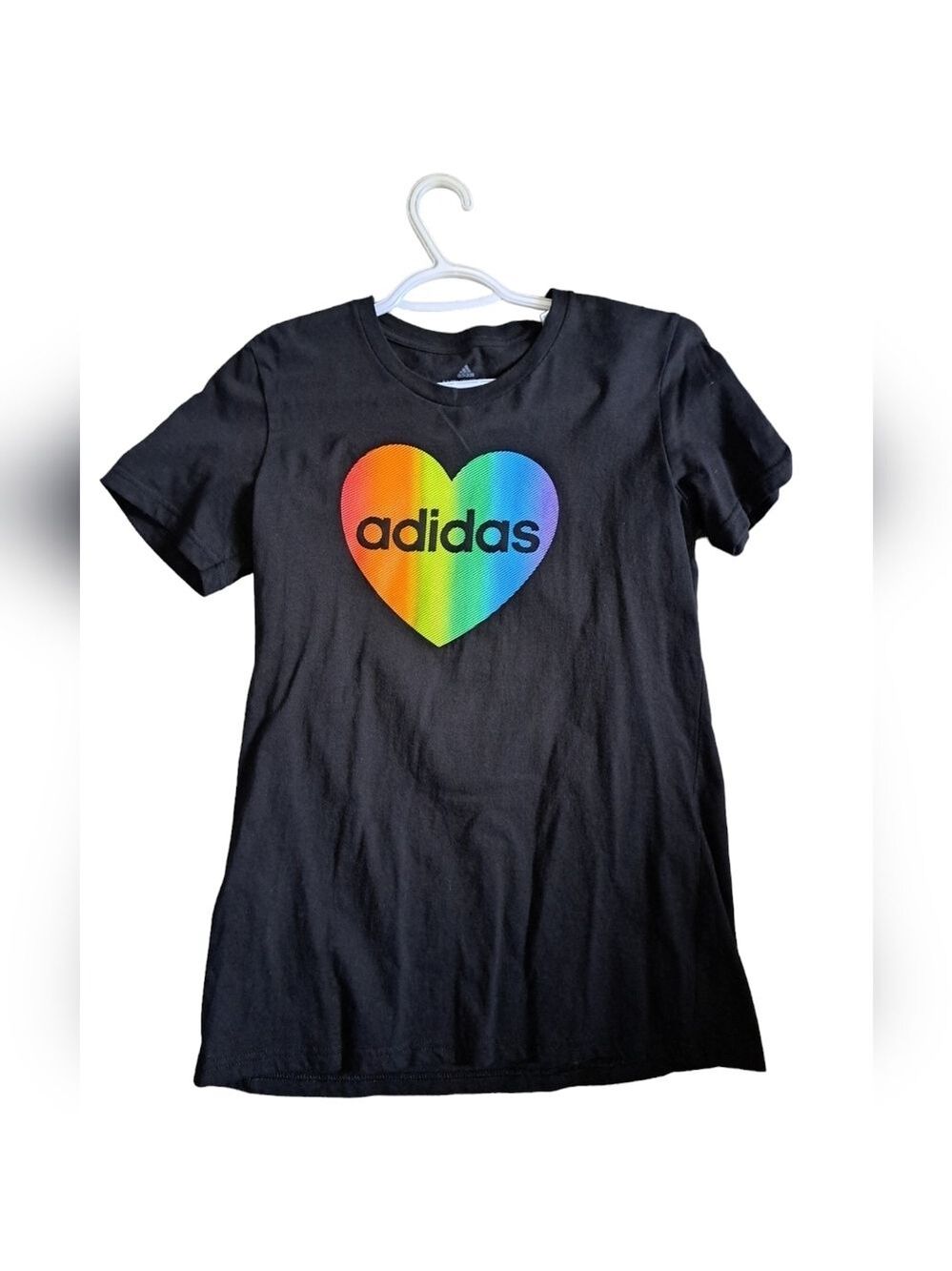 ADIDAS Rainbow Heart Amplifier Tee Black short sleeve T-Shirt cotton top size M